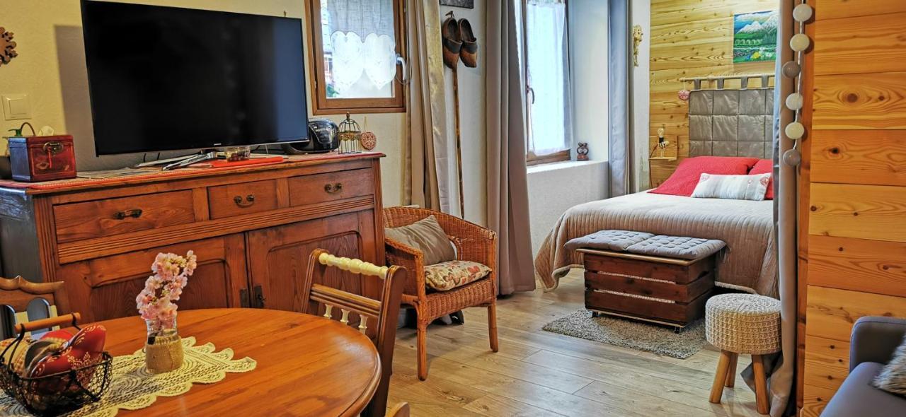La Grange De Lina Apartment Grignon Luaran gambar